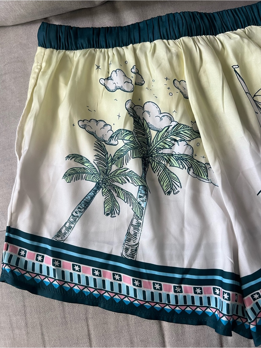 Anthropologie Celandine Casuarina Shorts in Yellow Pattern Size Small NWT - Picture 7 of 13